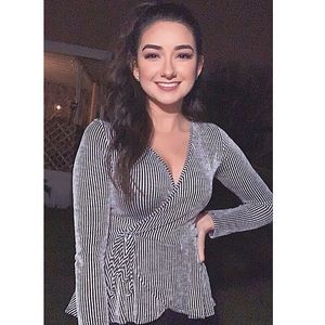 Meet your Posher, Andrea